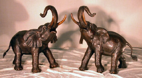 Life Size Bronze Elephant Pair Water Feature Bronze Spouting Statues